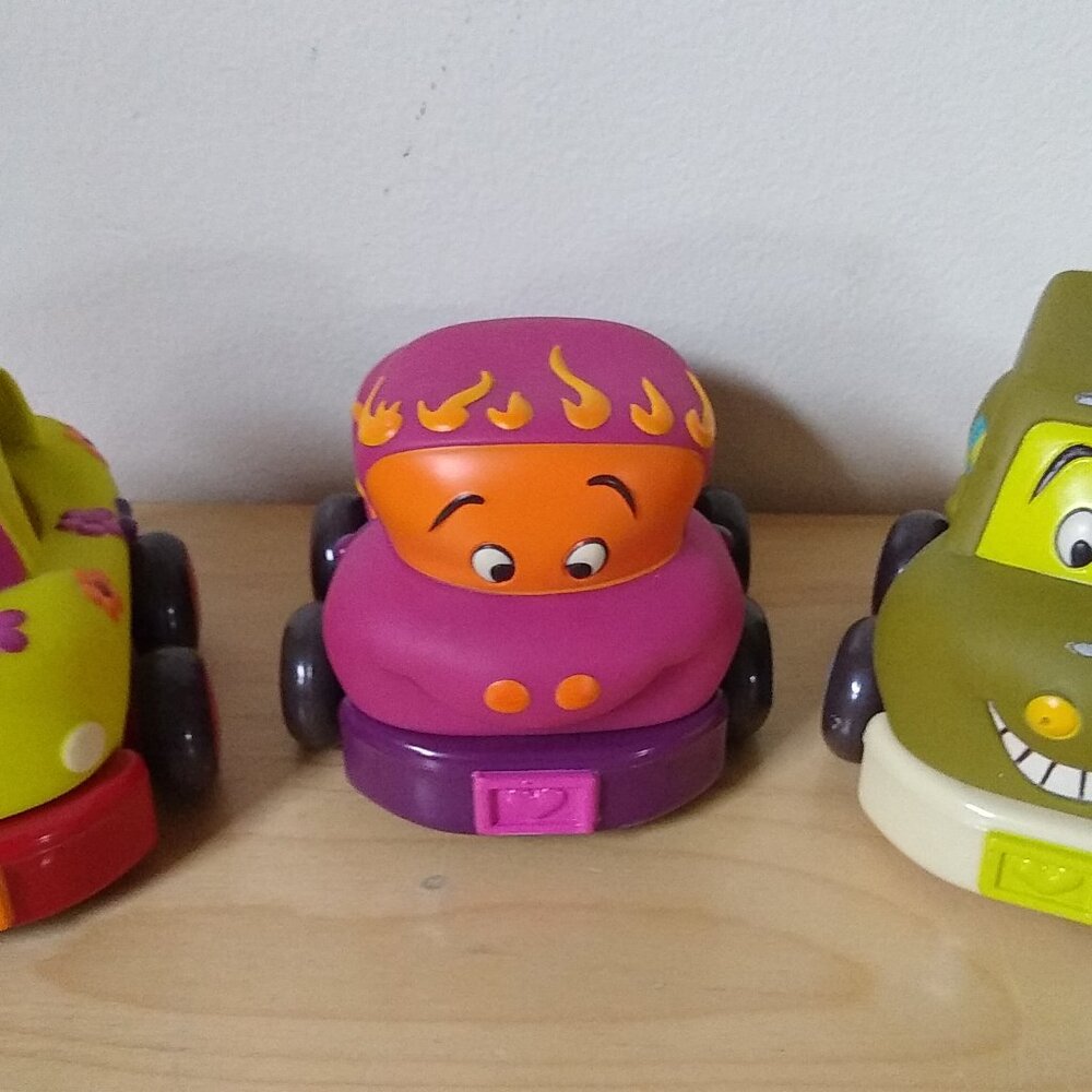Just b-Byou Toy Car & truck Pull-Back and Goes Car set of 3 Used